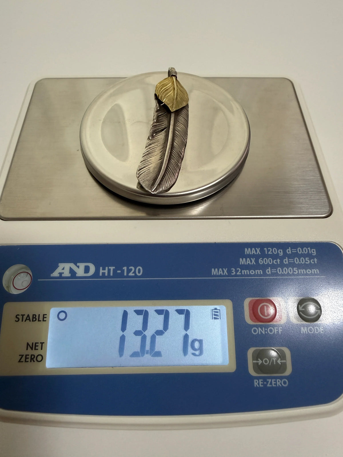 ゴローズ 上金特大フェザー右+SV太陽inメタル小+金メタルホイール付イーグルフック細角チェーン(47cm)セットアップ