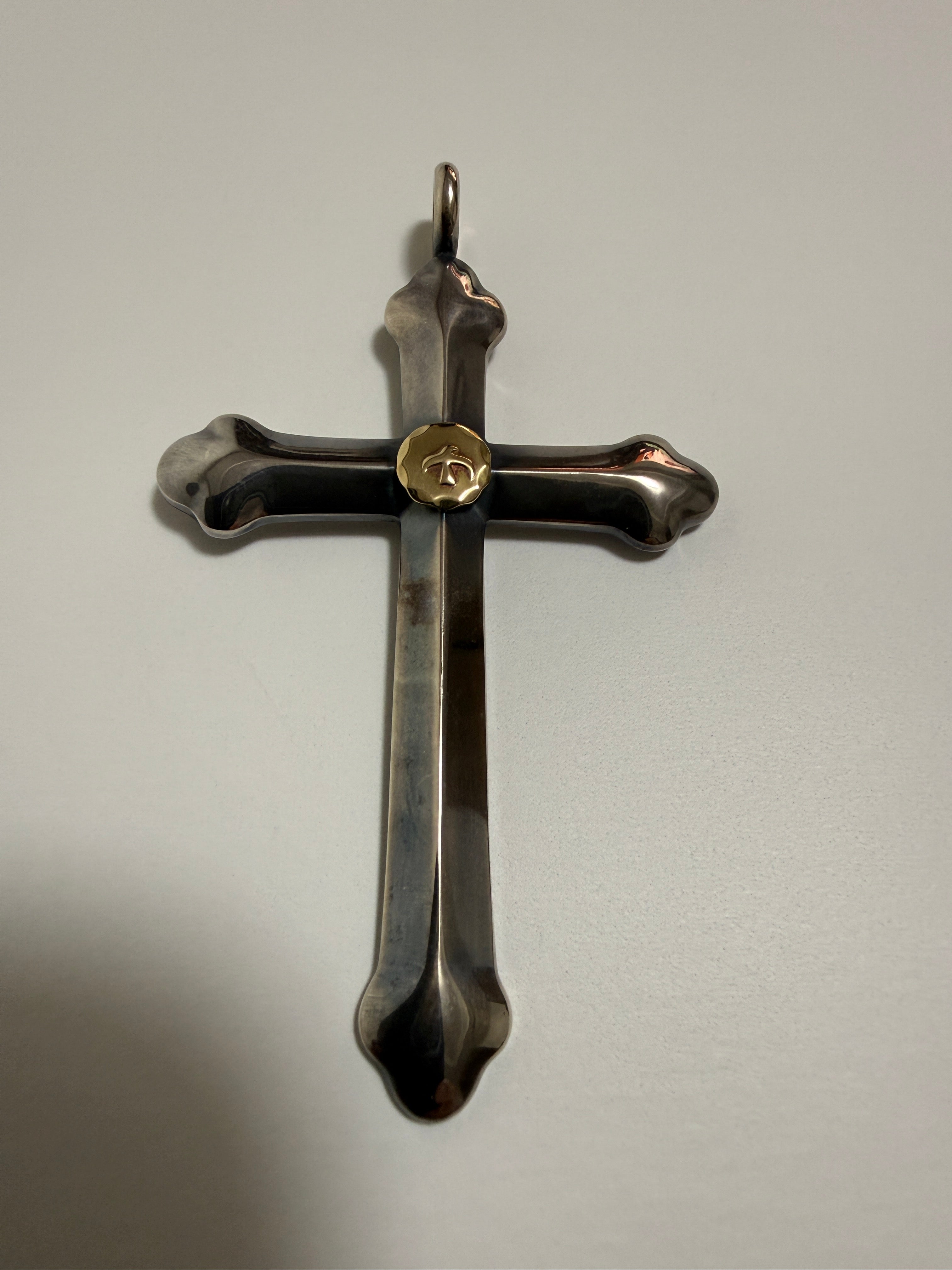 ゴローズ 金メタル(小)付クロス(現行中古美品)